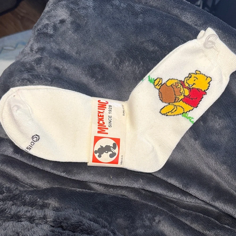 1980s/90s Vintage Disney Winnie the Pooh Socks